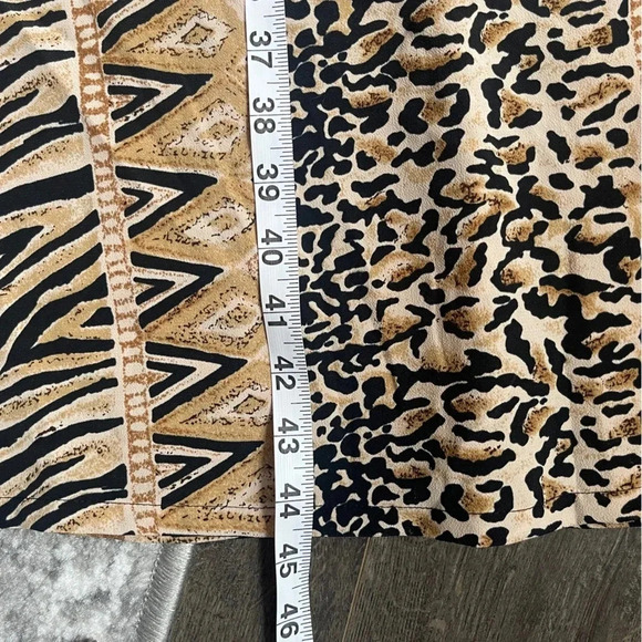 Vintage Animal Print Shirt Dress, Size L. Full button down, sleeveless, unique! - Picture 9 of 12